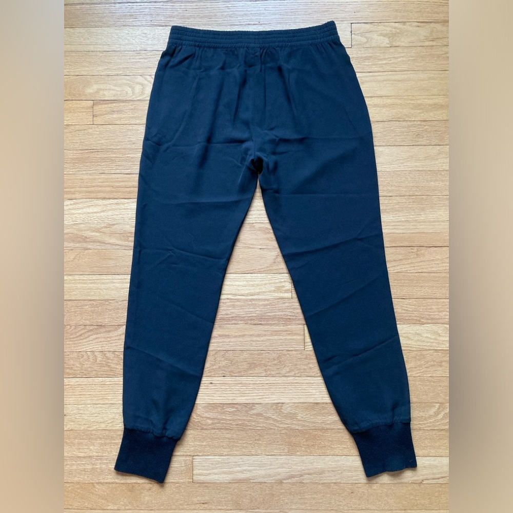 🖤 Vince 100% silk joggers in black - Picture 4 of 14